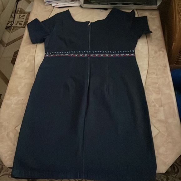 A.M.I WOMEN’S JEAN DRESS MEDIUM - Picture 7 of 9